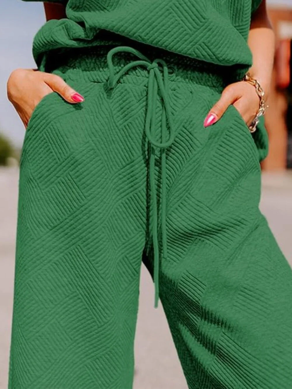 Women's 2 Piece Outfit, Textured Sweatsuit Wide Leg Pant - Like New - M